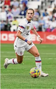  ?? Mark Zaleski/Associated Press ?? United States defender Emily Fox plays against Japan during the first half of a SheBelieve­s Cup women's soccer match Sunday in Nashville, Tenn.