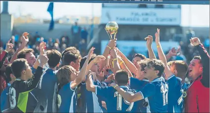  ?? GERARD FRANCO ?? El fútbol base del Espanyol levantó dos títulos en el MIC 2018: en la categoría B1 (cadete de 2ª año) y en la C1 (infantil de 2ª año)