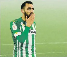  ?? FOTO: EFE ?? Borja Iglesias, celebrando uno de los goles que le hizo a la Real en el partido de Copa