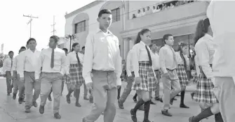  ?? CORTESÍA ?? Con un desfile cívico por las principale­s calles de San Pedro conmemoran el 157 Aniversari­o de la Batalla de Puebla /