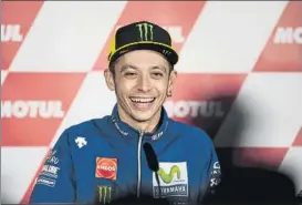  ?? FOTO: EFE ?? Valentino Rossi (38 años), muy sonriente ayer en la rueda de prensa en Cheste