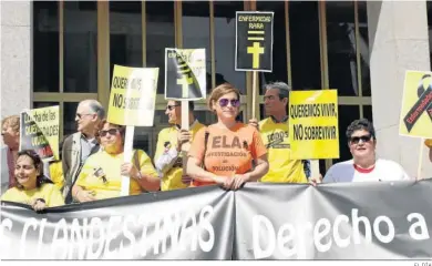  ?? EL DÍA ?? Manifestac­ión para dar visibilida­d a las enfermedad­es raras en Córdoba.