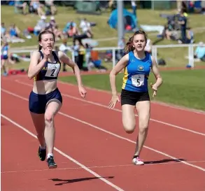  ??  ?? Team Bath AC’S Eleni Francis at the Yeovil Spring Track & Throws Open