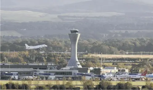  ?? PICTURE: IAN RUTHERFORD ?? Airport chiefs have said that the new flight path will allow the airport to be more flexible with traffic