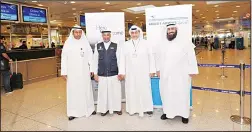  ??  ?? Kuwait Airways and IICO officials pose for a picture.