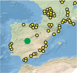  ??  ?? Los últimos neandertal­es se refugiaron en la península Ibérica por las glaciacion­es, que fueron arrastrand­o a estos pueblos al sur de Europa en busca de un clima más benigno. Abajo, la calavera de la mujer neandertal hallada en Gibraltar en 1848, que tanto interesó a Charles Darwin.