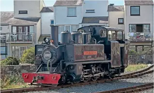  ?? AMY BUCKI ?? Ffestiniog Railway’s ALCO 2-6-2T Mountainee­r pictured in Harbour station on August 27 where it formed a Bank Holiday attraction having been pulled across The Cob from Boston Lodge earlier that morning.