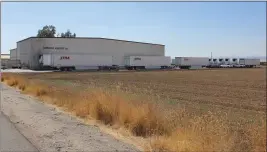  ?? STEVE SCHOONOVER — ENTERPRISE-RECORD ?? The existing Rumiano Cheese processing and packaging plant on County Road E in Willows seen in August 2017.