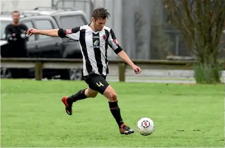  ?? LAWRENCE GULLERY ?? Jamie Baxter, pictured in a previous game, was in fine form for the match against Taupo on Saturday.