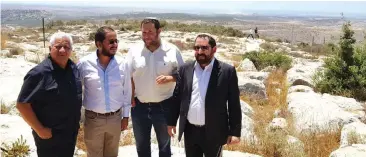  ?? (Roi Hedi) ?? MEXICAN POLITICAL leader Hugo Eric Flores Cervantes (second from left) toured parts of the West Bank yesterday and discussed free trade with Samaria Regional Council head Yossi Dagan (second from right).