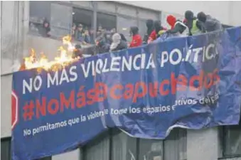  ?? |ATON ?? Pese a que la mayoría de los jóvenes quiere estudiar en paz, algunos activistas han mantenido el clima de tensión en el Instituto Nacional.