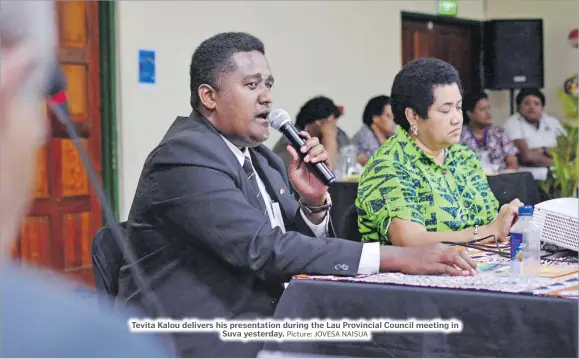  ?? Picture: JOVESA NAISUA ?? Tevita Kalou delivers his presentati­on during the Lau Provincial Council meeting in Suva yesterday.