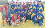  ?? UPCA ?? ■
UP boys pose with Vinoo Mankad Trophy at Indore on Tuesday.