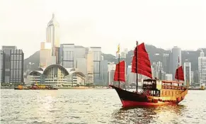  ??  ?? Enjoy striking Hong Kong cityscapes at Victoria Harbour.