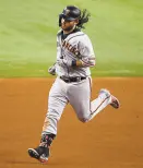  ?? Tom Pennington / Getty Images ?? Brandon Crawford set the record for games played by a Giants shortstop with 1,326.