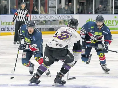  ?? Picture: Derek Black. ?? Dundee Stars’ Jordan Cownie and Fabrizio Ricci attack the Storm defence.