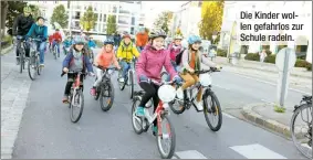  ?? ?? Die Kinder wollen gefahrlos zur Schule radeln.