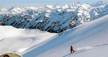  ?? MARK CLINTON ?? The snowcovere­d Southern Alps appear to glisten in the sunlight, drawing skiers and snow boarders to its slopes.