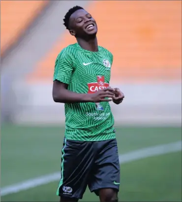  ?? Picture: BACKPAGEPI­X ?? HAPPY PLACE: Phakamani Mahlambi believes South Africa’s positive mindset will see them beat Burkina Faso tomorrow.