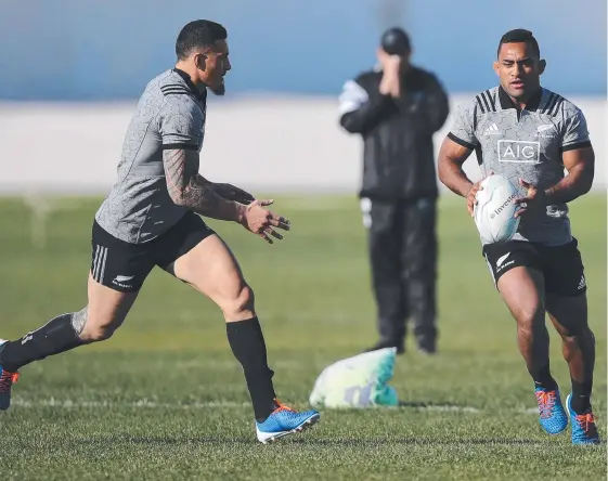  ?? Picture: GETTY IMAGES ?? Sonny Bill Williams (left) and Sevu Reece run through drills during an All Blacks training session yesterday.