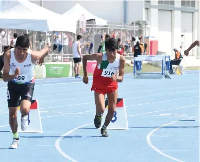  ?? Everardo Nava ?? Ezequiel Hernández, quien ya tiene una medalla de plata en su poder, calificó a la final.