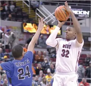  ?? WORSOM ROBINSON/FOR THE SUN-TIMES ?? Belleville West’s E.J. Liddell is the top senior in the state.