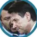  ??  ?? Il governo Matteo Salvini rilancia la flat tax, il premier Giuseppe Conte (a destra) segnala l’esigenza di concentrar­si sulla manovra