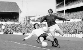  ?? ?? Joe Kinnear’s no-nonsense defensive style helped win Spurs several trophies and made him popular with supporters. Photograph: PA