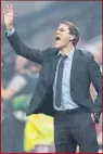  ??  ?? Rudi Garcia Valiente Sorprendió de inicio al Atlético yendo a por el partido, pero su equipo perdonó y un error llevó al traste con sus planes.