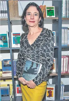  ??  ?? Barbara E. Mundy, profesora en la Universida­d de Fordham en Nueva York, es la autora de La muerte de Tenochtitl­án, la vida de México (Grano de sal).
