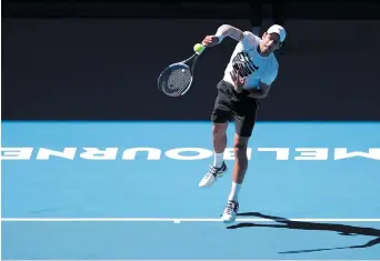  ??  ?? Novak Djokovic a profité des conseils d’Andre Agassi afin de revoir sa gestuelle au service. - Associated Press: Vincent Thian