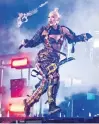  ?? ?? Gwen Stefani de No Doubt se presentó en el festival de música.
