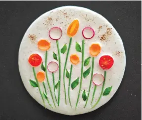 ?? Surabhi Sehgal / @ upaintsonp­lates ?? There were 20 million likes for this garden uttapam