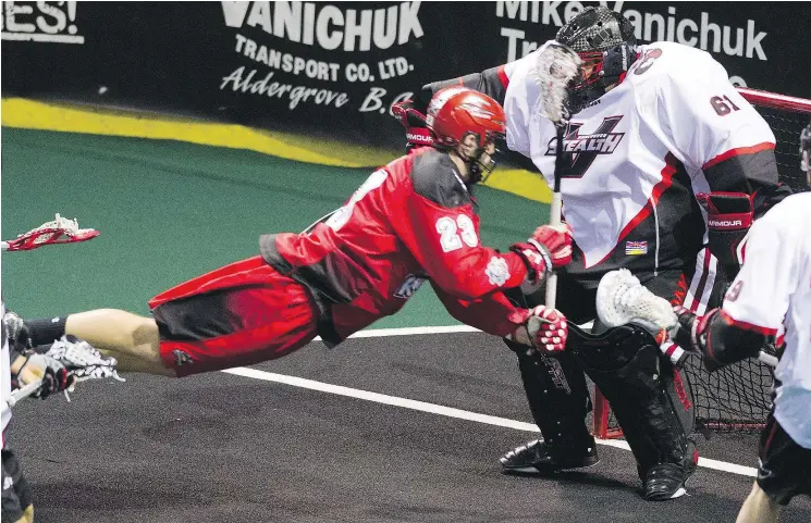  ?? GERRY KAHRMANN/PNG FILES ?? The struggling Stealth hope former starting goalie Eric Penney, already a veteran at age 24, can turn around their fortunes as they come off a bye week.