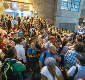  ?? FOTO JULIO C. HERRERA ?? La estación San Antonio, una de las más importante­s, estuvo cerrada mientras se retomó la operación.