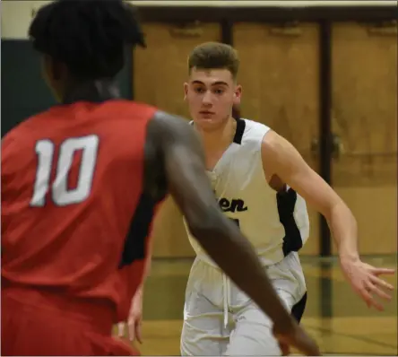  ?? BY KYLE ADAMS KADAMS@SARATOGIAN.COM ?? Jake Reinisch brings the ball up on February 14, 2020 against Schenectad­y.