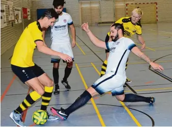  ?? Foto: Reinhold Radloff ?? Vollen Einsatz zeigte im vergangene­n Jahr der SV Türkgücü Königsbrun­n (in Weiß) bei der Hauptrunde in Königsbrun­n und gewann (hier im Spiel gegen Leitershof­en, das 2:2 endete). Auch heuer will er zur Endrunde.