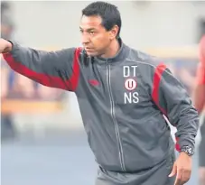  ??  ?? ESPERANZA. Nolberto Solano no da por muerto a Perú.