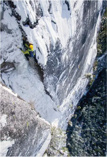  ??  ?? Above: Jason Kruk on the Black Dyke on The Chief in Squamish