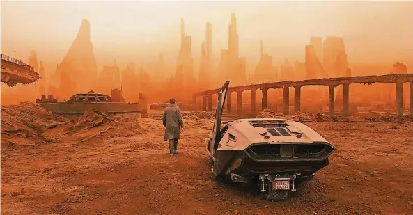  ?? FOTO: AP ?? Szene aus dem neuen „Blade Runner“-Film, der nun in den Kinos zu sehen ist.