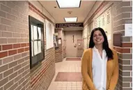  ?? ASHLEY LUTHERN / MILWAUKEE JOURNAL SENTINEL ?? Cheylene Schank, a caseworker with Journey Mental Health Center in Madison, visits inmates in Dane County Jail to get them enrolled in a medication-assisted treatment program for opioid addiction.