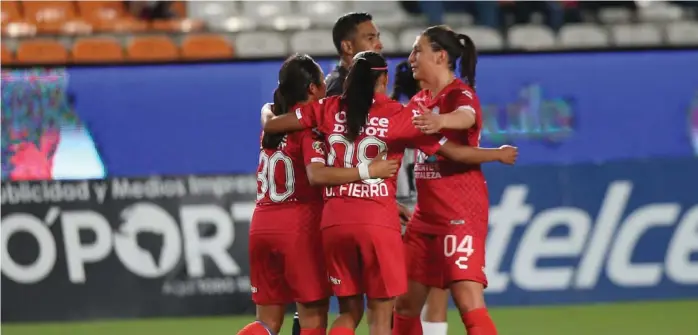  ?? JORGE SÁNCHEZ ?? El partido fue controlado de principio a fin por las locales.