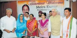  ??  ?? (From left) Punjab Congress president Sunil Jakhar, Punjab Congress affairs incharge Asha Kumari, presidenti­al candidate Meira Kumar, Haryana Congress leader Kiran Choudhary, senior Congress leader Salman Khurshid and Haryana Congress president Ashok...