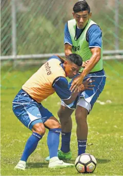  ??  ?? La selección mayor se concentró desde el lunes pasado para preparar el partido de fogueo contra los ecuatorian­os.