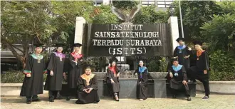  ?? ISTTS FOR JAWA POS ?? OUTPUT BERKUALITA­S: Para wisudawan Institut Sains dan Teknologi Terpadu Surabaya (ISTTS) siap berkarir di dunia kerja atau merintis bisnis dengan networking yang luas.