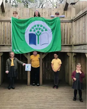  ?? CEFN CRIBWR PRIMARY SCHOOL ?? Cefn Cribwr Primary School’s Eco Committee with their Green Flag