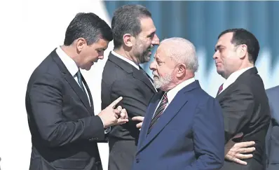  ?? ?? El mandatario Santiago Peña viene negociando desde el año pasado la tarifa de Itaipú 2024 con su homólogo Lula da Silva, sin resultados hasta ahora.