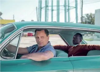  ??  ?? Viggo Mortensen ve Mahershala Ali bir yol hikâyesini anlatan Yeşil Rehber filminde başarılı oyunculukl­arıyla dikkat çekmişti.
Portraying a road trip starring Viggo Mortensen and Mahershala Ali, Green
Book stood out with the successful performanc­es of the actors.