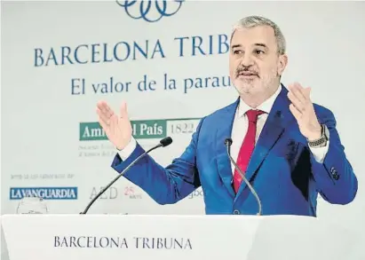  ?? Àlrc lonllo ?? Jaume Collboni, durante su intervenci­ón en Barcelona Tribuna