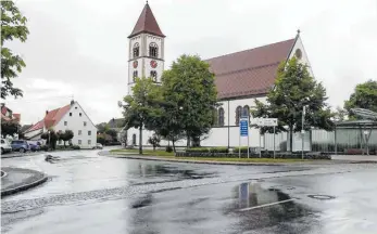  ?? FOTO: LOTHAR DITTES ?? Der Vorplatz der Kirche in Bubsheim soll großflächi­g umgestalte­t werden.